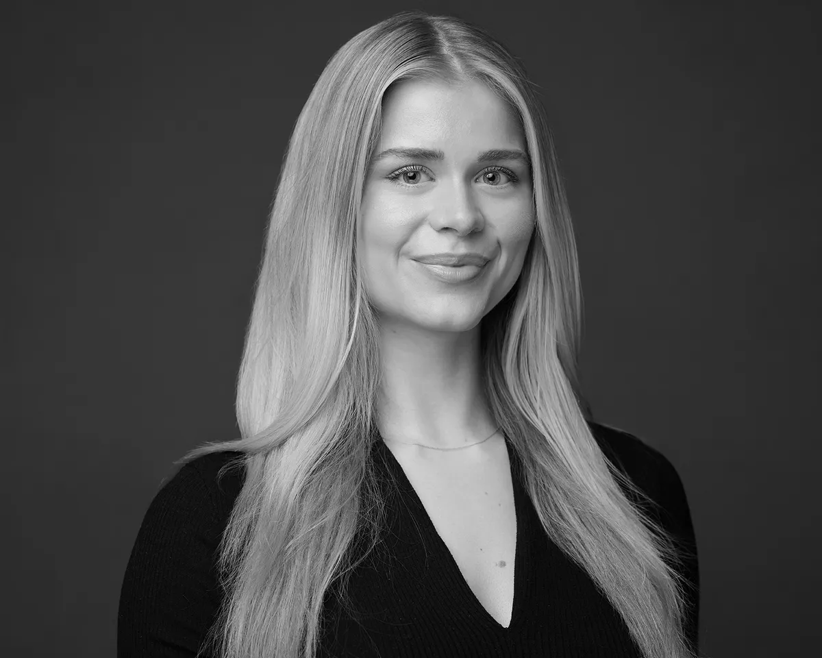 Professional corporate headshot by Kemp Photography