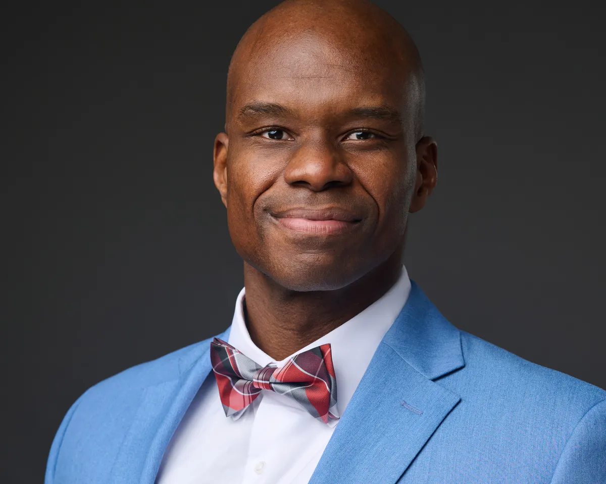 Professional corporate headshot by Kemp Photography