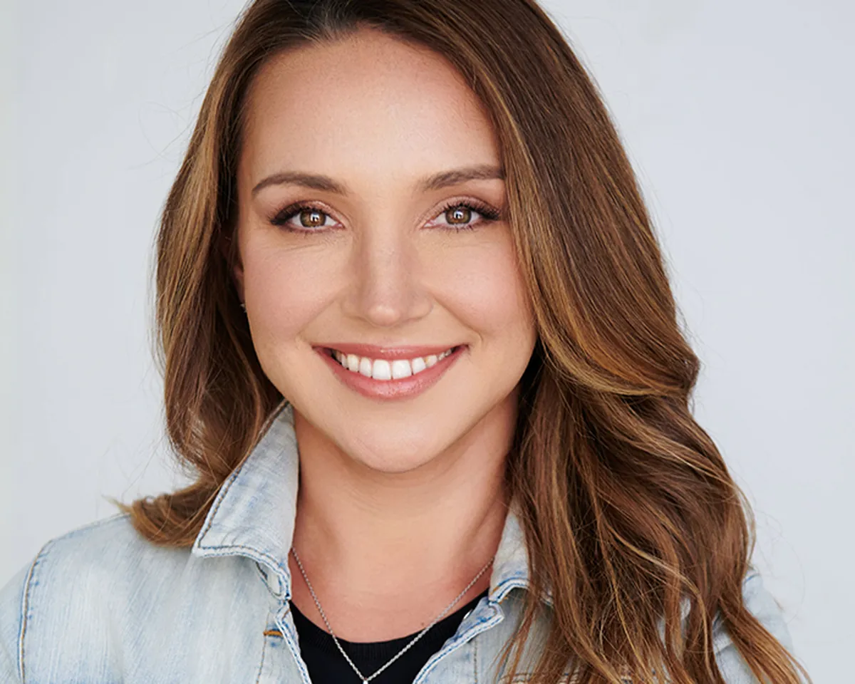 Professional corporate headshot by Kemp Photography