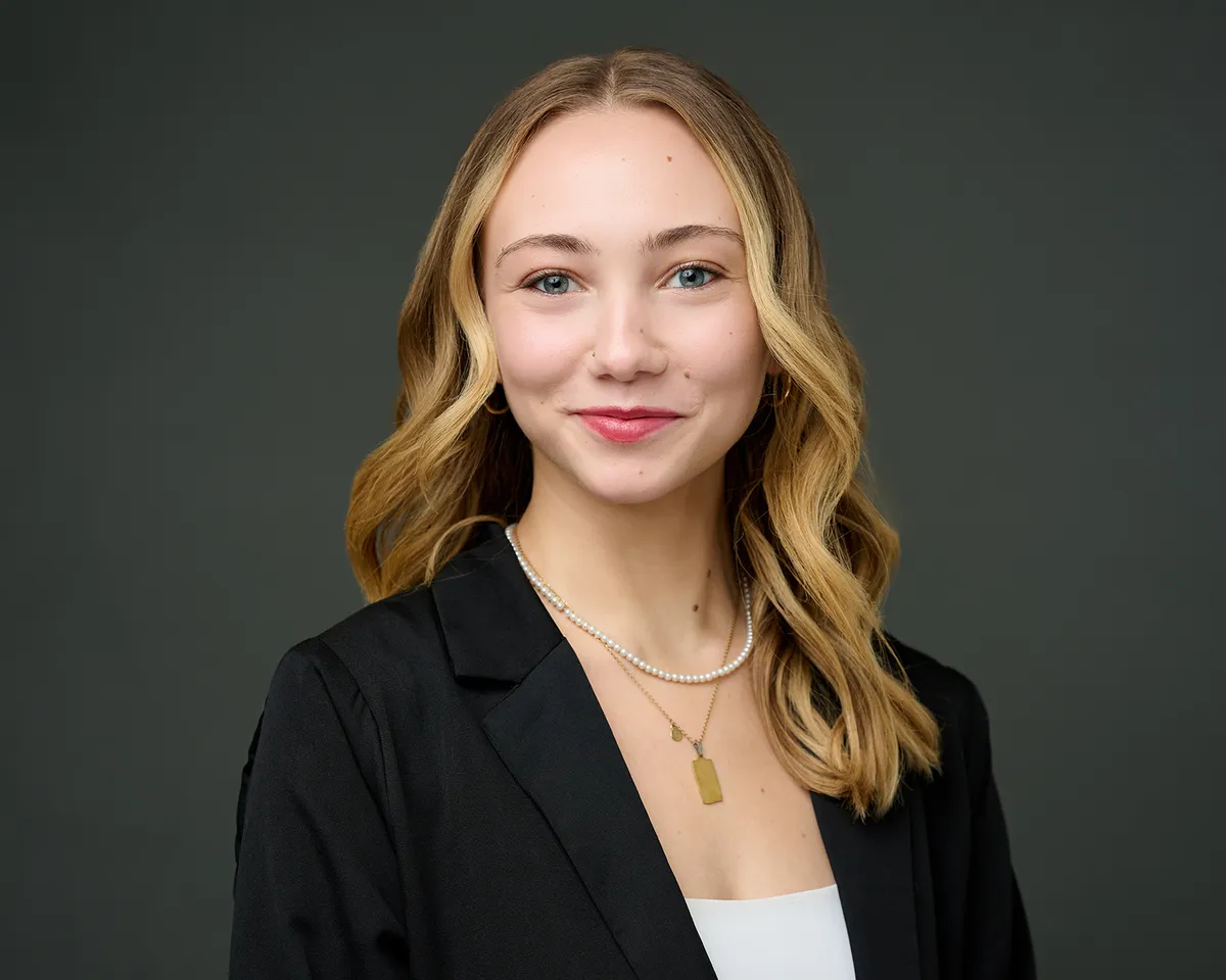 Professional corporate headshot by Kemp Photography