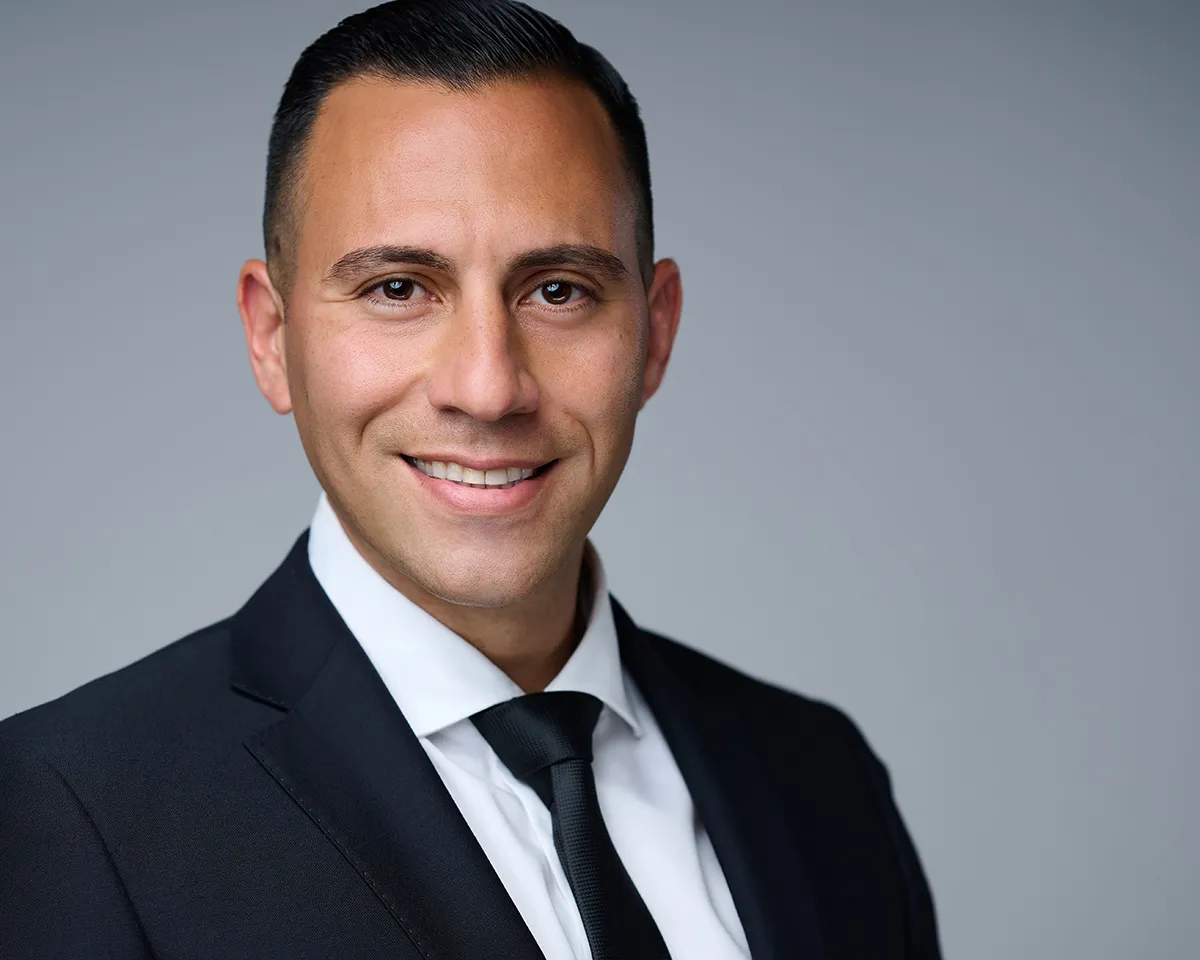 Professional corporate headshot by Kemp Photography